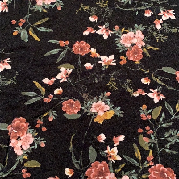 Flowered dress - Picture 3 of 4